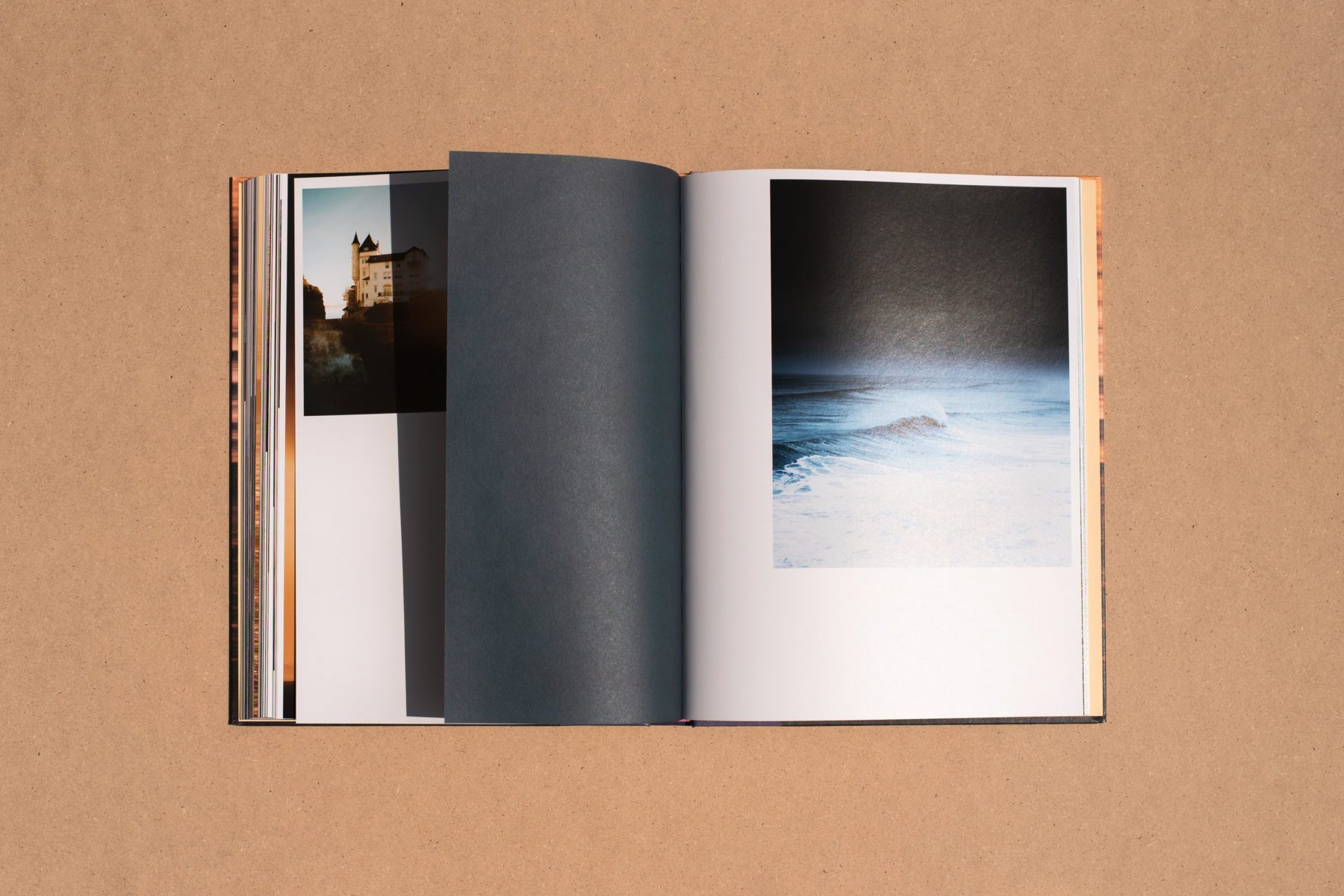 Praline, Graphic Design, Book Design, Photography, Naked Waves, Jon Sanchez, L'Ecurie Production, France